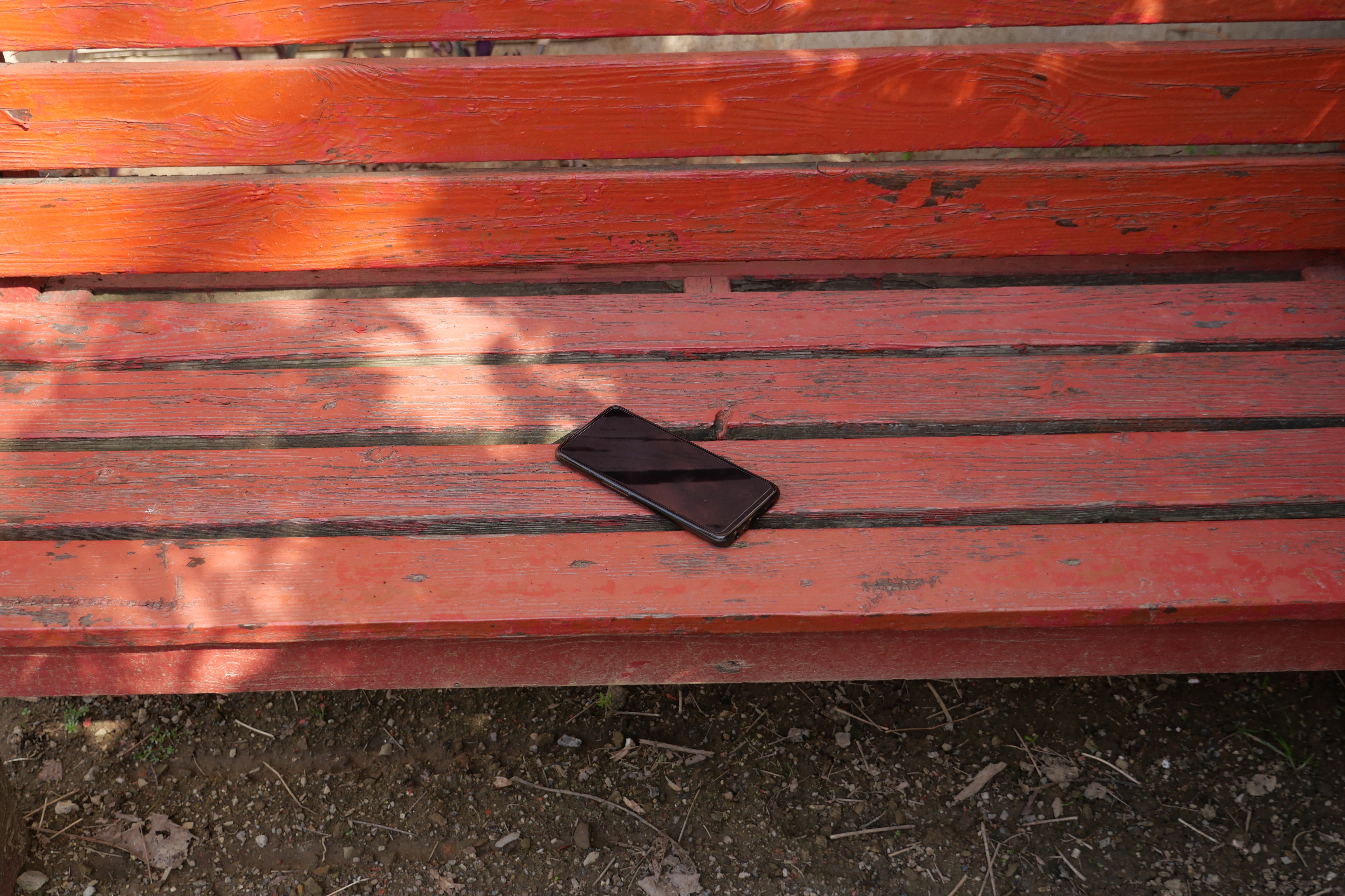 Lost phone on bench